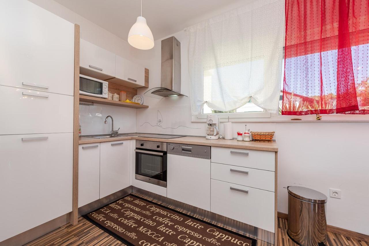 Antonio Apartments Сукошан Экстерьер фото