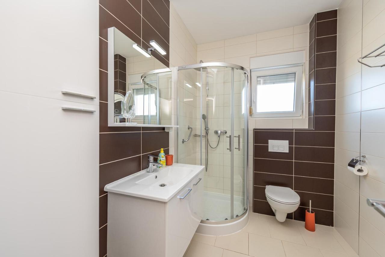 Antonio Apartments Сукошан Экстерьер фото