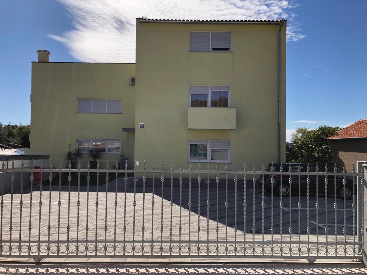Antonio Apartments Сукошан Экстерьер фото