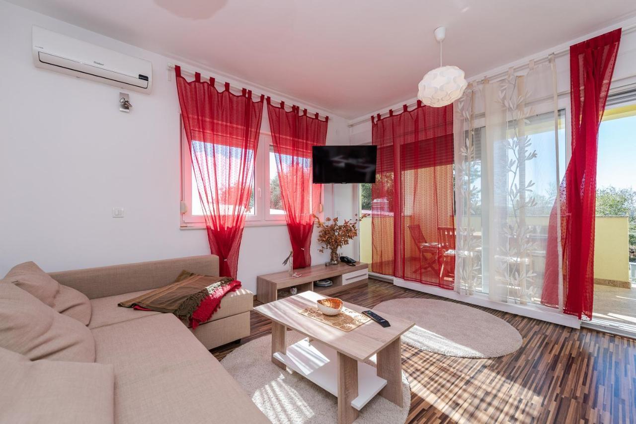 Antonio Apartments Сукошан Экстерьер фото