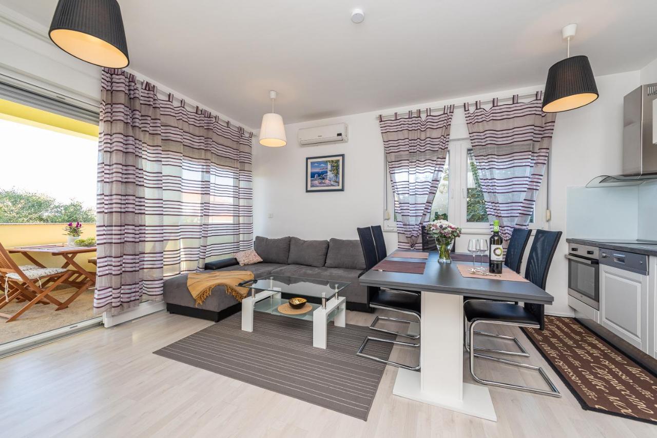 Antonio Apartments Сукошан Экстерьер фото